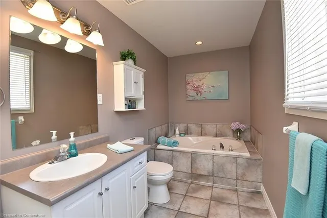 Additional image 35 of 210 Claudette Gate