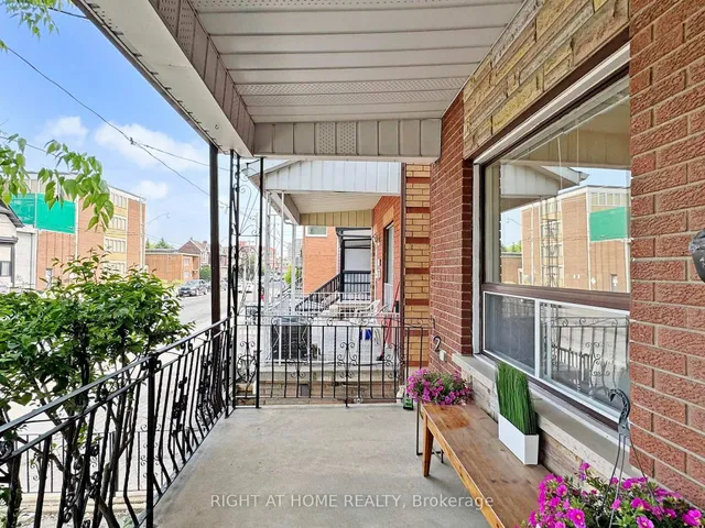 Additional image 3 of 1072 Dufferin St