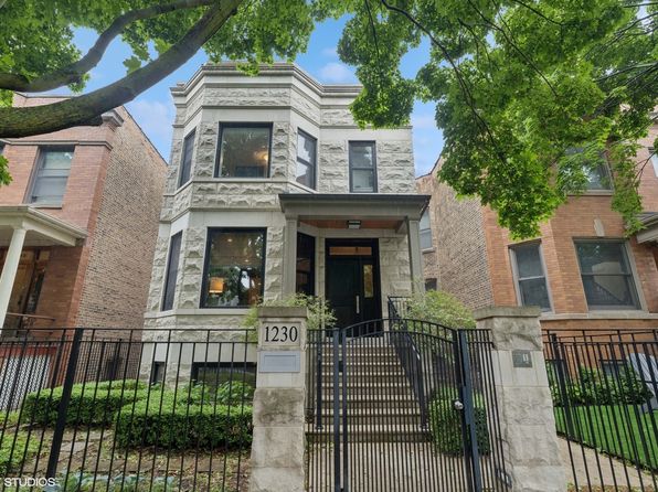 1230 W Cornelia Ave, Chicago, IL 60657