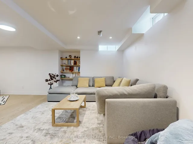 Additional image 31 of 168 Kingsbridge Garden Circ