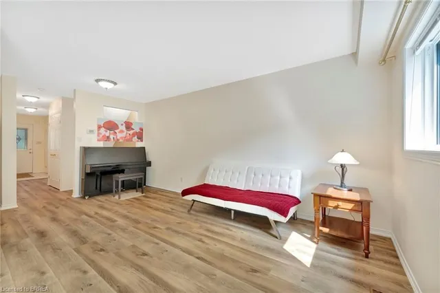 Additional image 12 of 31 Moss Blvd Unit 26