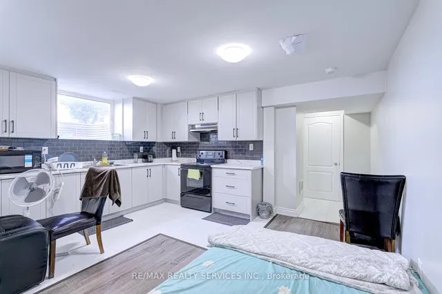 Additional image 39 of 25 Hibiscus Crt