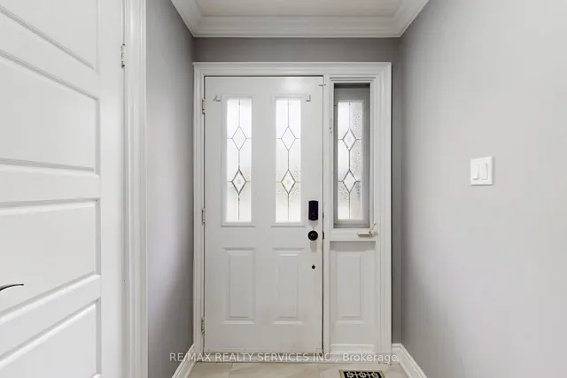 Additional image 3 of 53 Geneva Cres