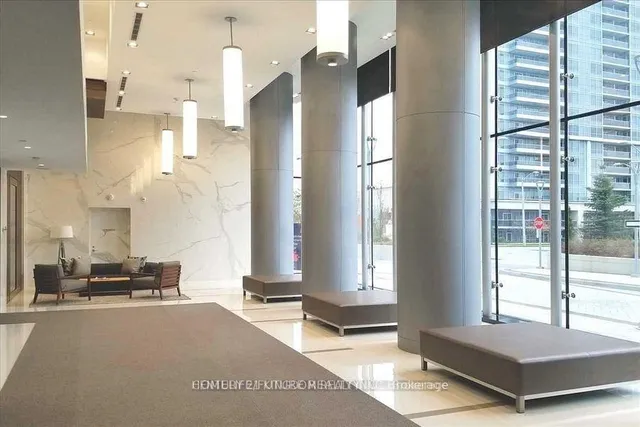 Additional image 20 of 275 Village Green Sq Unit 422