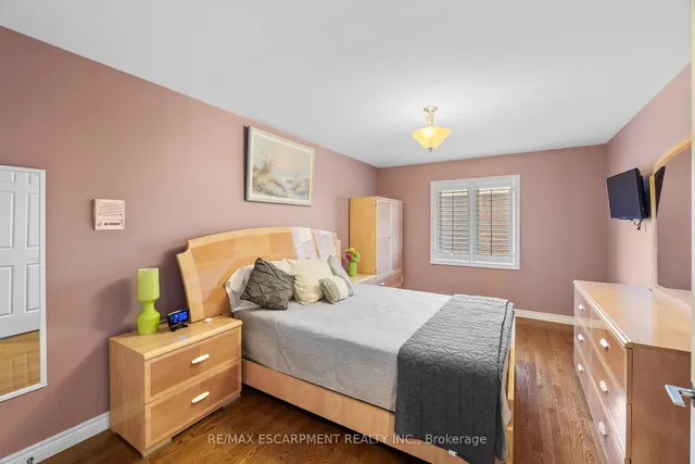 Additional image 32 of 6 Embassy Dr