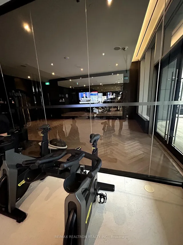 Additional image 26 of 11 Yorkville Ave Unit 5804