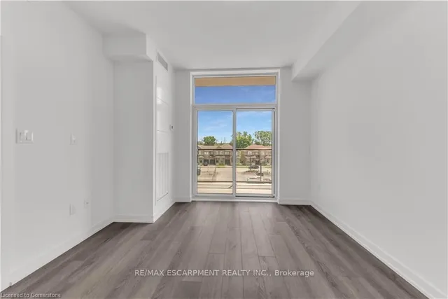 Additional image 16 of 460 Dundas St Unit 314