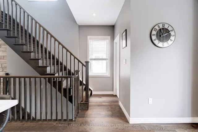 Additional image 23 of 122 Dundas St Unit 17