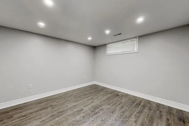 Additional image 27 of 8 Furnival Rd