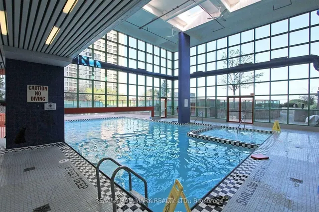 Additional image 30 of 77 Harbour Sq Unit 502