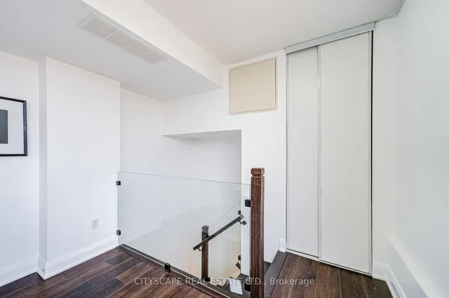 Additional image 22 of 16 Foundry Ave Unit 212