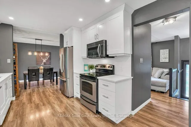 Additional image 18 of 60 Springbank Cres