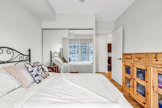 Additional image 32 of 56 Annie Craig Dr Unit 1504