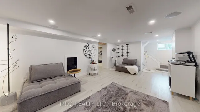 Additional image 27 of 35 Clarence St