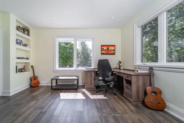 Additional image 38 of 2163 Deyncourt Dr