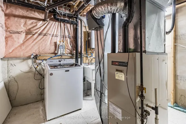 Additional image 43 of 51 Blue Whale Blvd