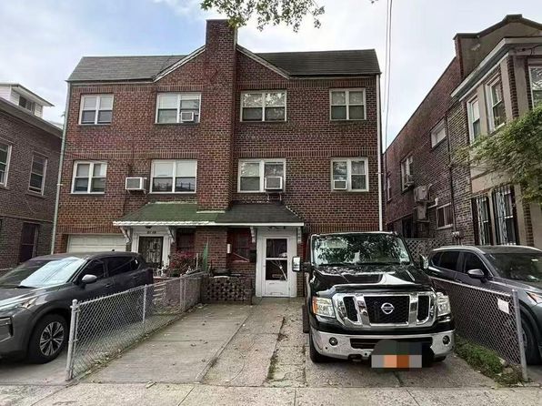 51-21 Goldsmith Street, Elmhurst, NY 11373