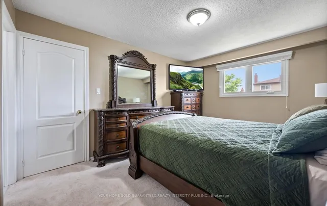 Additional image 20 of 33 Merton Rd