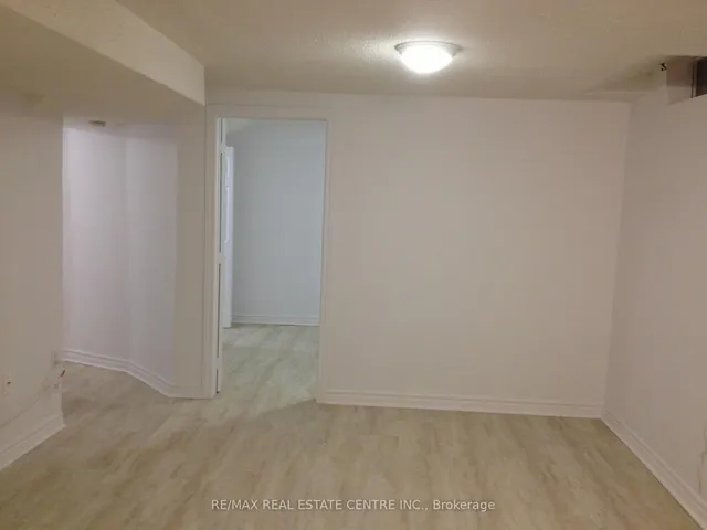 Additional image 42 of 5246 Palomar Cres