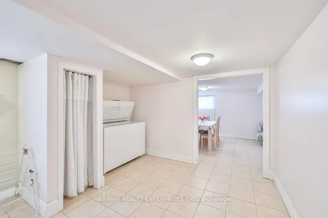 Additional image 25 of 68 Algoma St