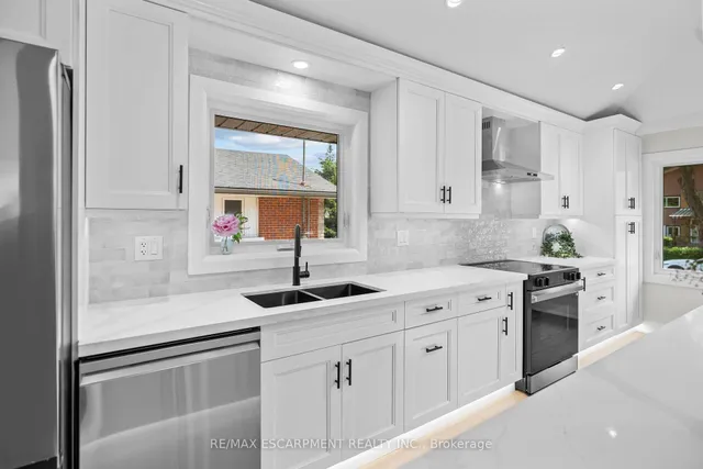 Additional image 18 of 15 Hardale Cres