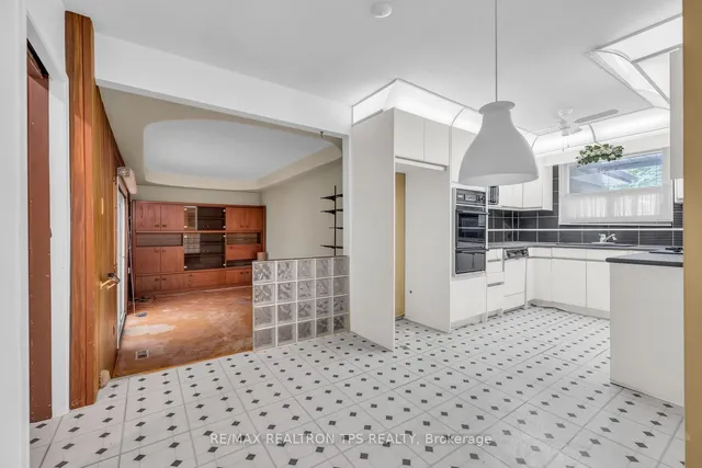 Additional image 12 of 54 Portico Dr