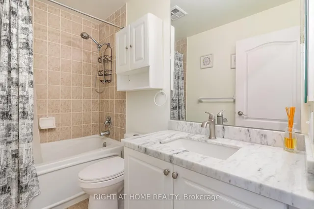 Additional image 11 of 2121 Lake Shore Blvd Unit 2101