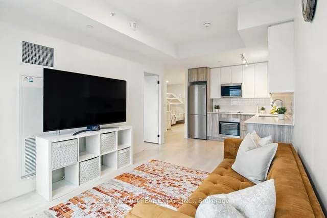 Additional image 8 of 2489 Taunton Rd Unit 413