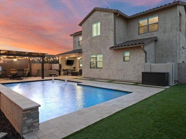2915 W Night Owl Ln, Phoenix, AZ 85085