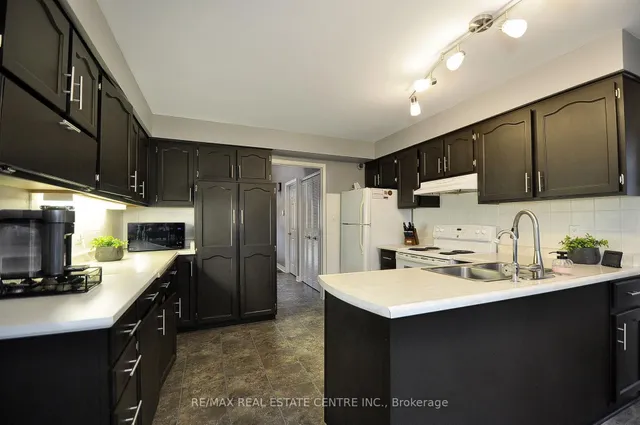 Additional image 3 of 47 Stoke Crt
