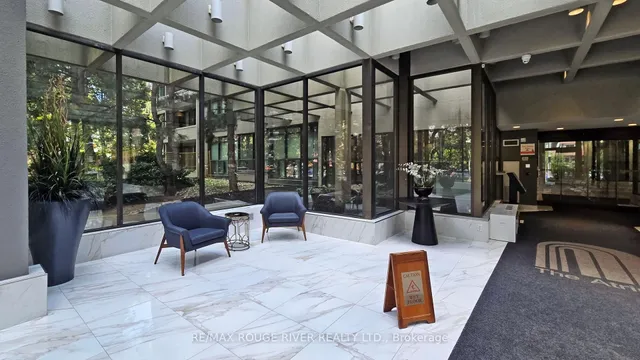 Additional image 38 of 33 Elmhurst Ave Unit 2407