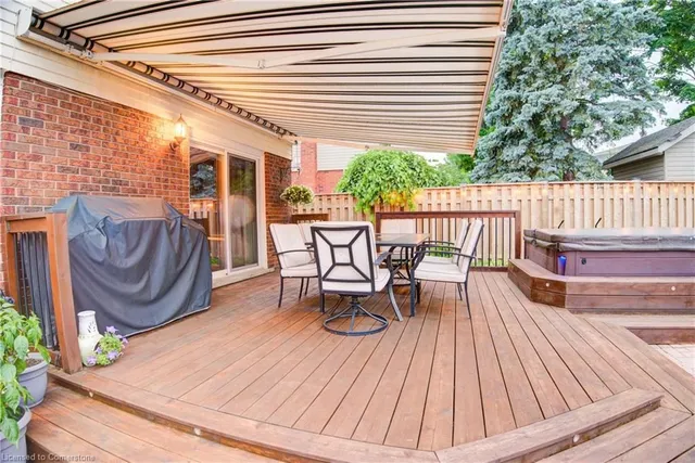 Additional image 42 of 9 Toynbee Cres