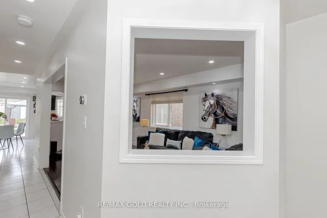 Additional image 4 of 37 Native Landing