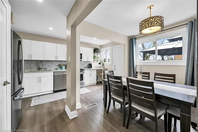 Additional image 7 of 444 Stone Church St Unit T3