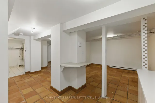 Additional image 29 of 24 Yonge Blvd