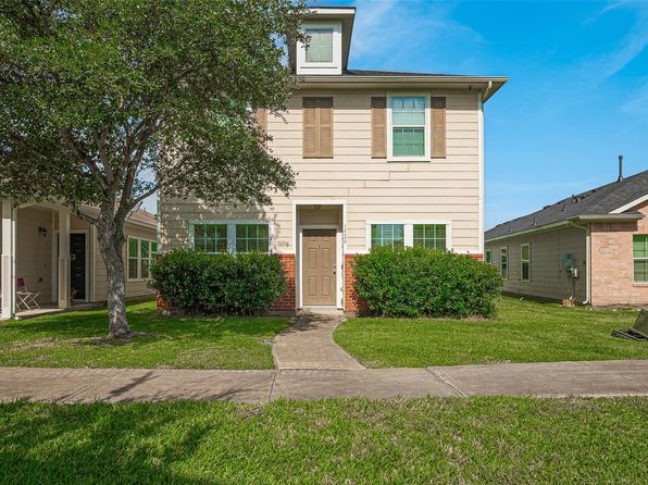 1526 Claremont Garden Cir, Houston, TX 77047