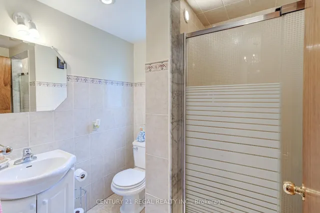 Additional image 20 of 199 Lisgar St