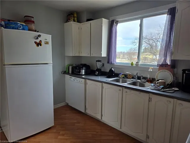 Additional image 8 of 60 Elmsdale Dr Unit 9