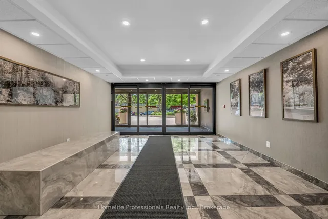 Additional image 31 of 120 Duke St Unit 704