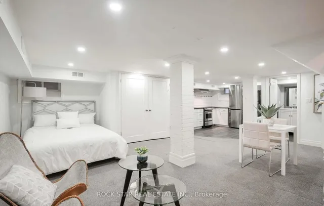 Additional image 18 of 115 Balsam Ave