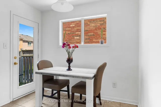 Additional image 25 of 29 Levida St