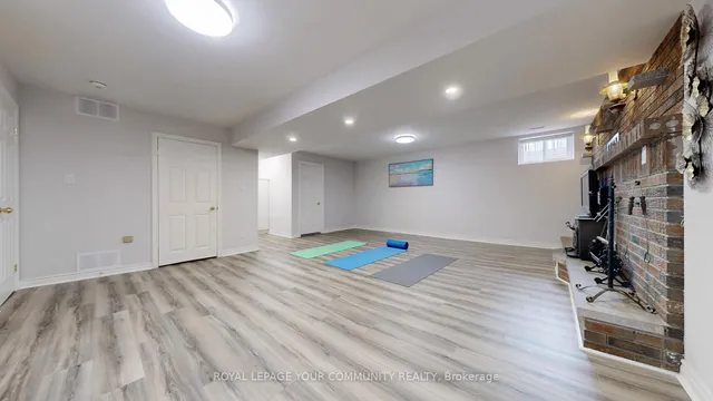 Additional image 46 of 731 Glencairn Ave