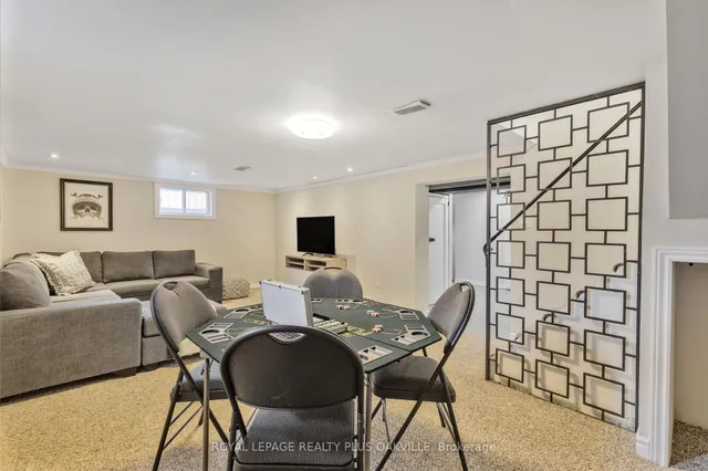 Additional image 38 of 2 Westcliffe Ave