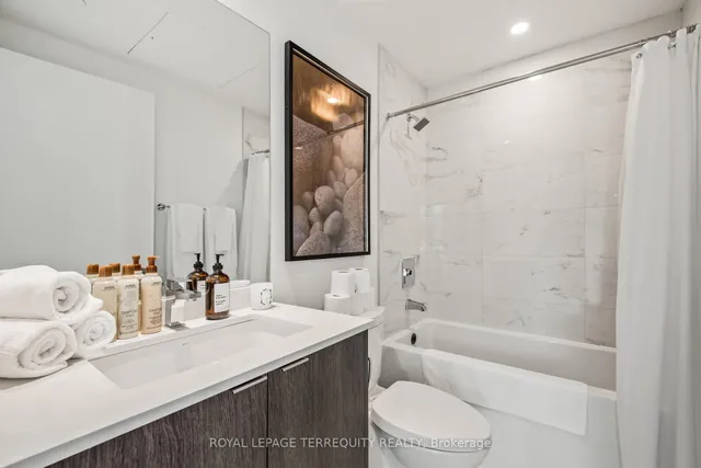 Additional image 37 of 1926 Lake Shore Blvd Unit 1710e