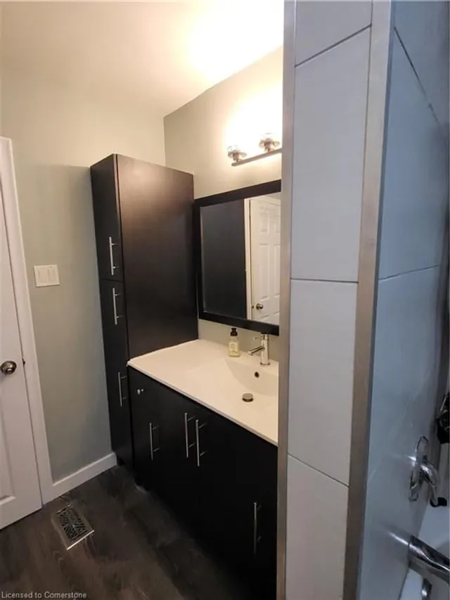 Additional image 8 of 490 Cochrane Rd