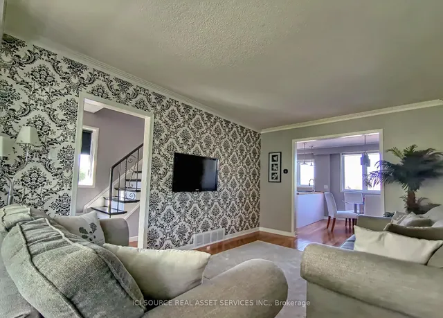 Additional image 5 of 362 Silverthorn Ave