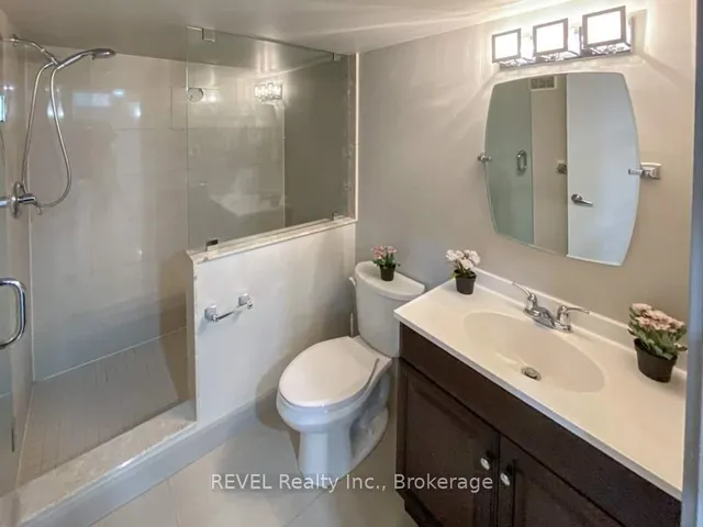 Additional image 43 of 401 Schreyer Cres