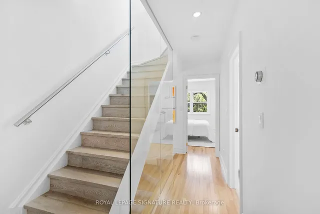 Additional image 19 of 15 Boulton Ave