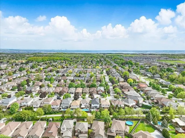 Additional image 43 of 69 Hillgarden Dr