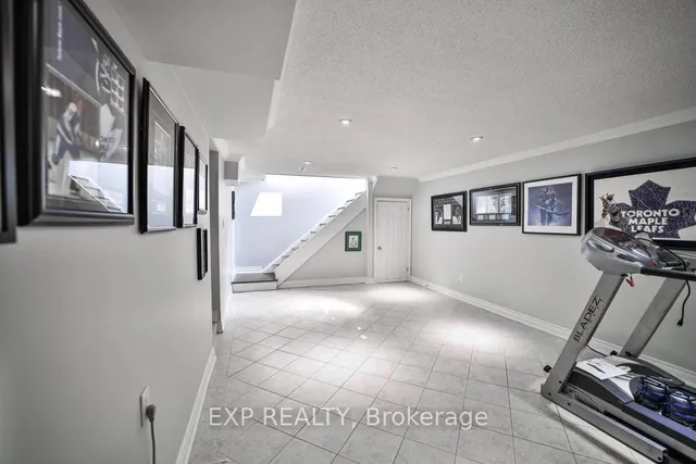 Additional image 34 of 42 Tower Dr